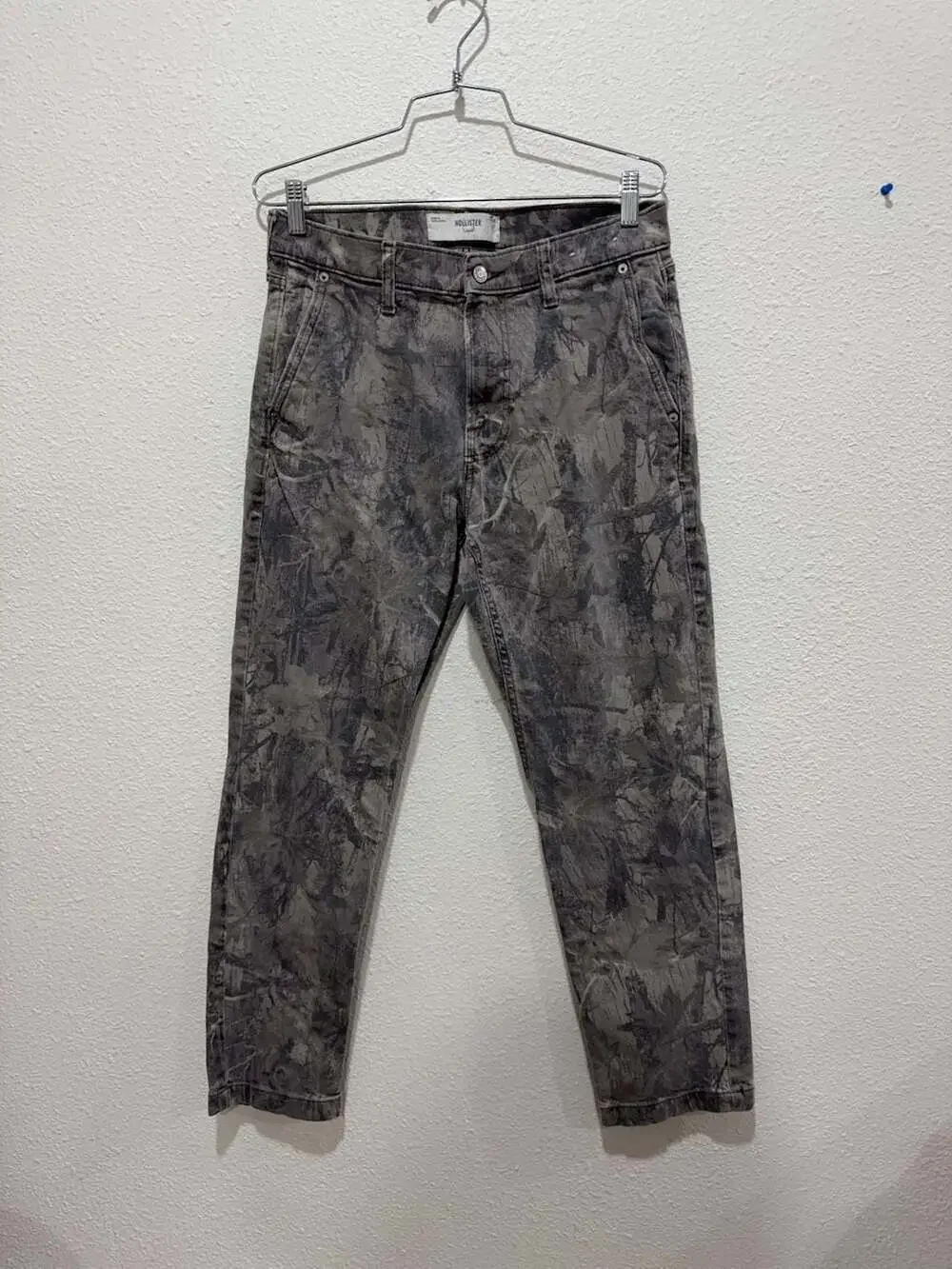 Hollister Loose Fit Jeans 30x32 Gray Camo Print